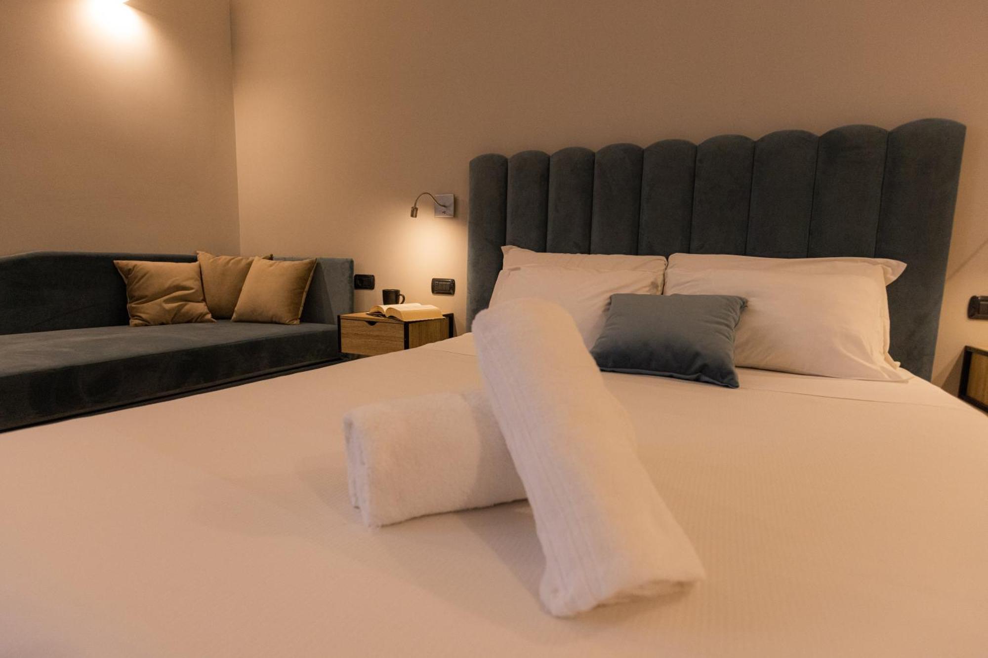 Relais At Via Veneto Hotel Rome Exterior photo