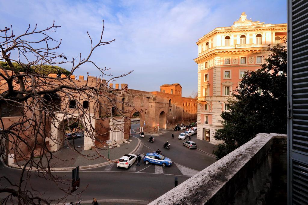 Relais At Via Veneto Hotel Rome Exterior photo
