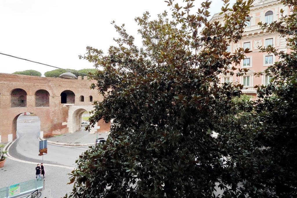 Relais At Via Veneto Hotel Rome Exterior photo